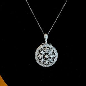 Crystal Flower Pattern Pendant/Brooch Necklace